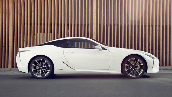 2023 Lexus LC500h side design