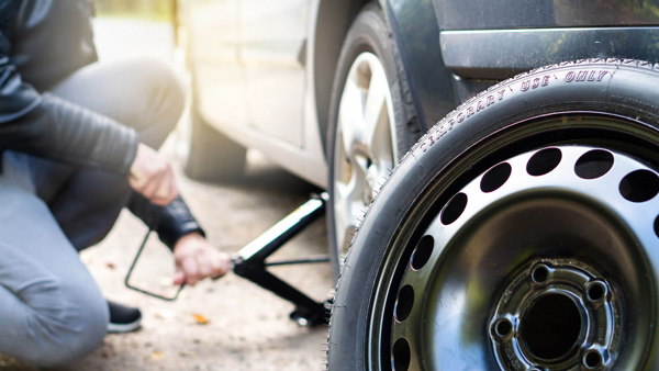Flat tyre change