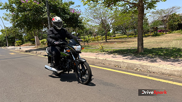 honda shine 100 tracking shot action shot