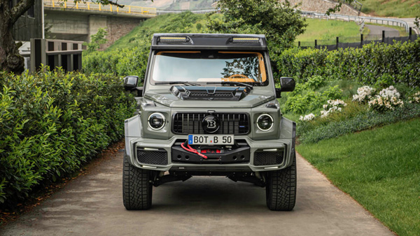 Brabus 800 4x4² Stealth Green front view