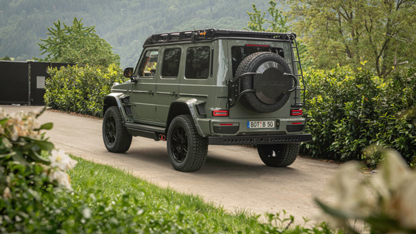  Brabus 800 4x4² Stealth Green rear