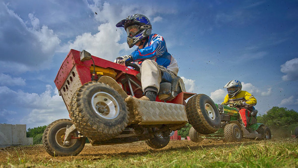 lawn-mower-racing