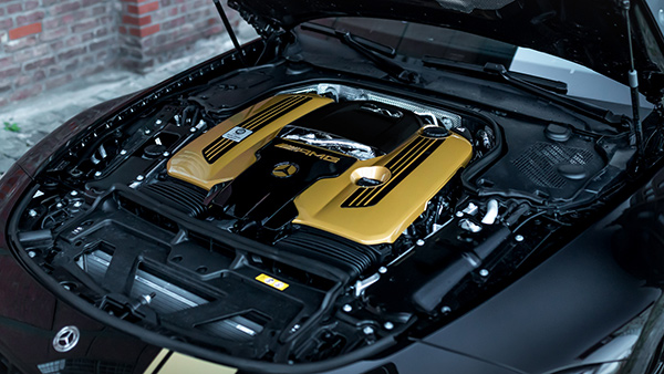 Manhart SL 700 R engine