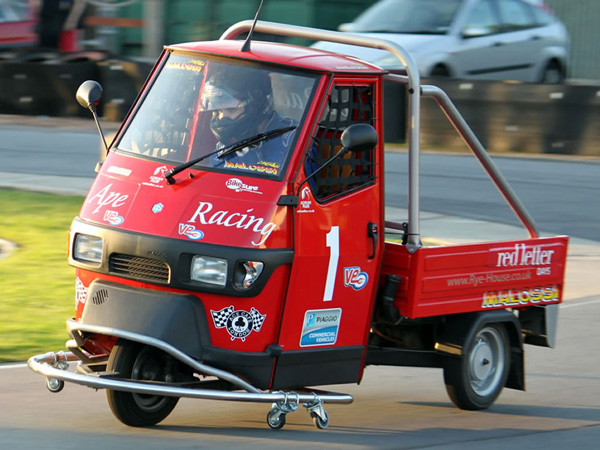 piaggio-ape-racing
