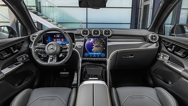 Mercedes-AMG GLC Dash