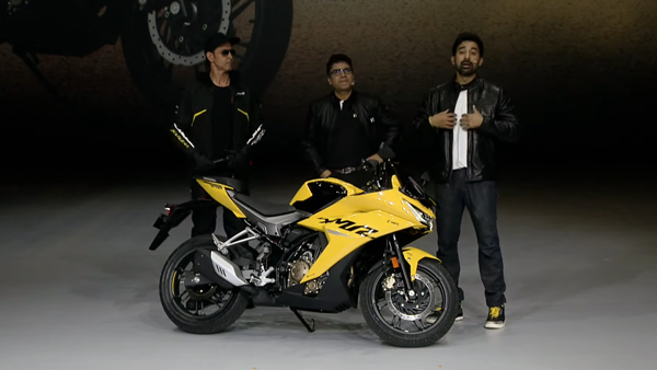 Hero Karizma XMR Side 2