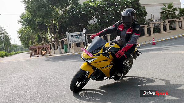 Hero Karizma XMR Review cornering shot