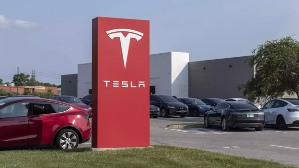 Tesla Leases Office Parking