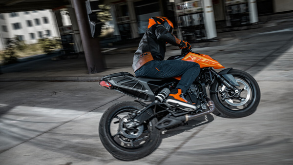2024 KTM 250 Duke Rr