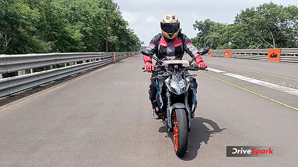 2024 KTM 390 Duke Review tracking shot front