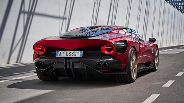 Alfa Romeo 33 Stradale