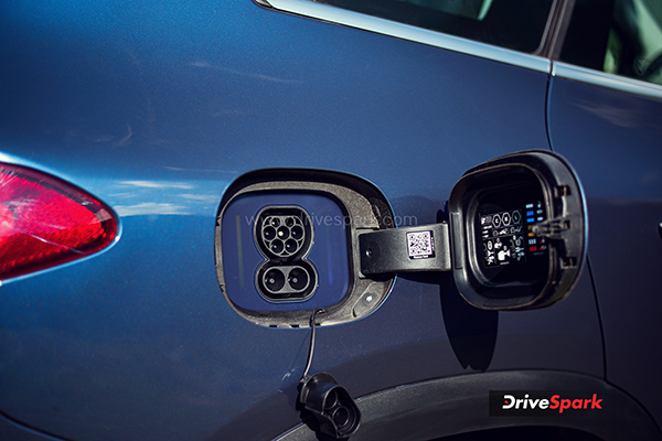 mercedes eqe suv review charging port