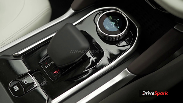 2023 Tata Safari Review automatic transmission and mode selector