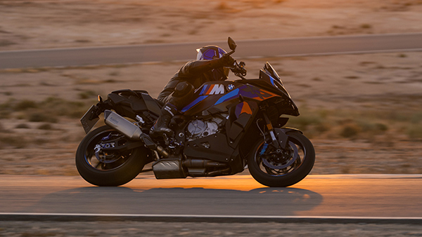 BMW M 1000 XR side shot