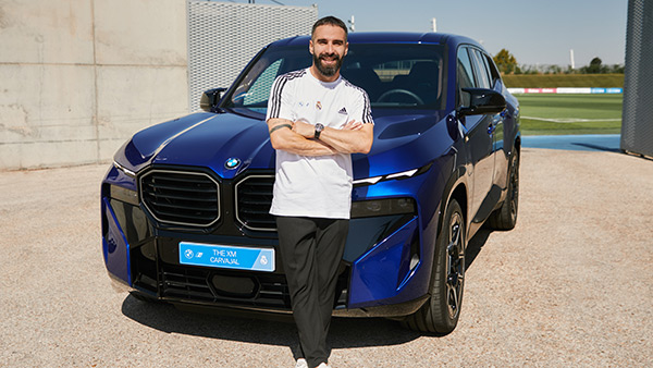 Carvajal in front of the BMW XM