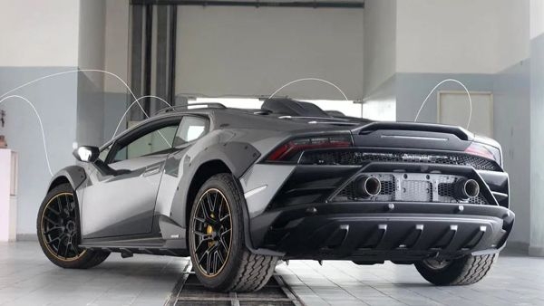 Lamborghini Huracan Sterrato Rear View