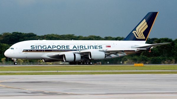 Worlds Longest Non-Stop Flights: Singapore to New York Worlds Longest Non-Stop Flights: Singapore to New York