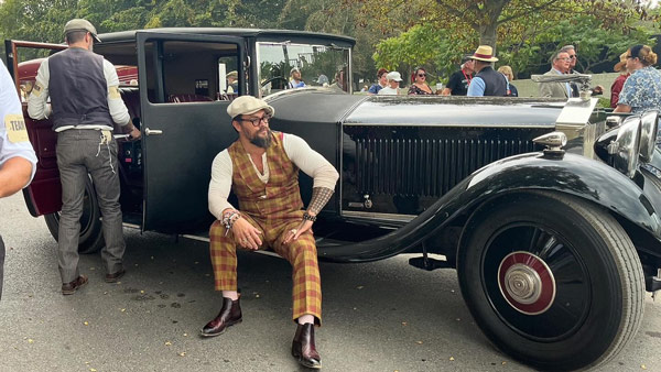 Electrified Rolls-Royce: Momoas Sustainable Ride Electrified Rolls-Royce: Momoas Sustainable Ride