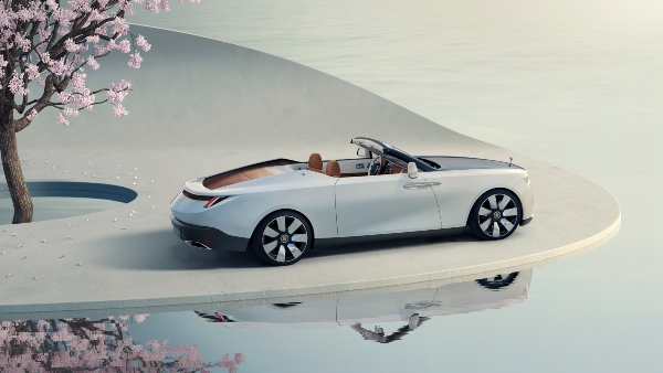 Rolls-Royce Arcadia Drop-Tail Epitome of Luxury