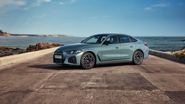 2025 BMW i4 & 4 Series: New Tech & Design