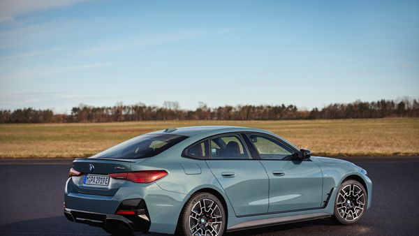 2025 BMW i4 & 4 Series: New Tech & Design