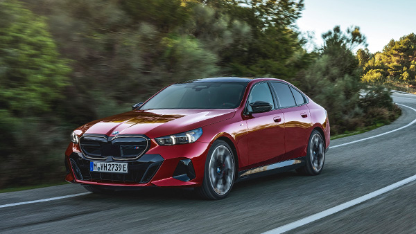 BMW i5 M60 xDrive Side