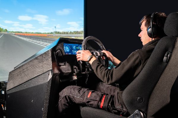 Bentley's Eco-Friendly Simulator