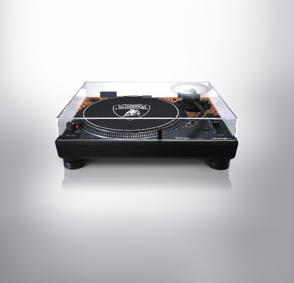 Lamborghini & Technics Launch New Turntable