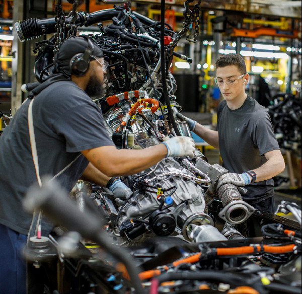 Ford Leads U.S. Auto Industry