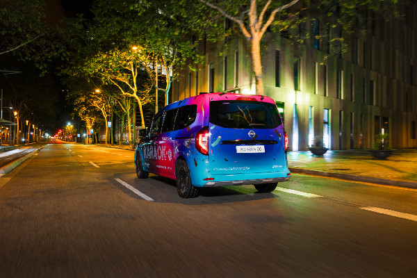 Sing Out Loud with Nissan Townstar Karaok-e