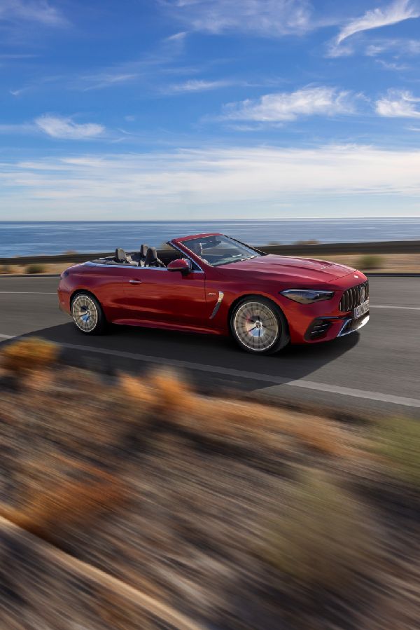 Mercedes-AMG Unveils New CLE 53 Cabriolet