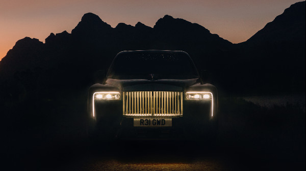 New Rolls-Royce Cullinan: Luxury Redefined