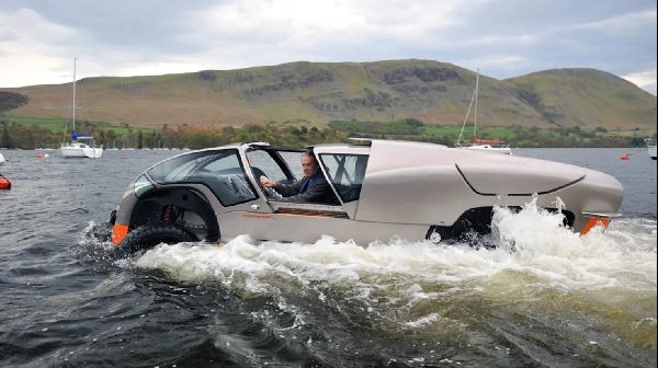 TVR Scamander Stars at Concours 2024