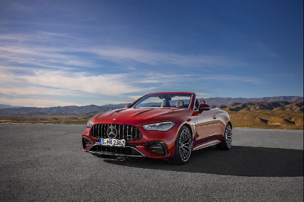 Mercedes-AMG Unveils New CLE 53 Cabriolet