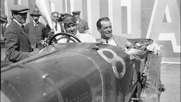 Bentley's Historic Le Mans Return