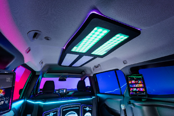 Sing Out Loud with Nissan Townstar Karaok-e