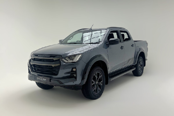 Isuzu Unveils Special MUDMASTER Project