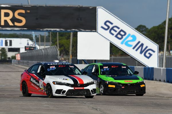 Honda Civic Si Wins at Sebring