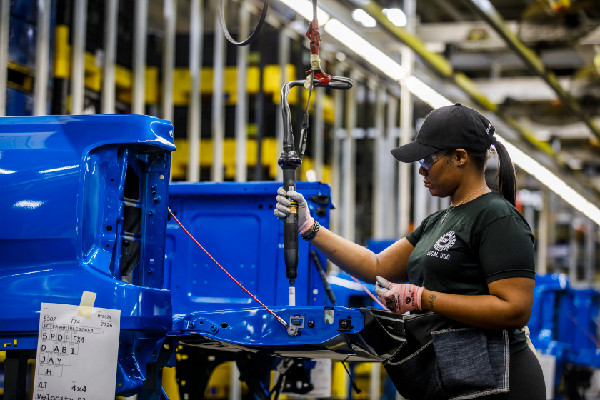 Ford Leads U.S. Auto Industry