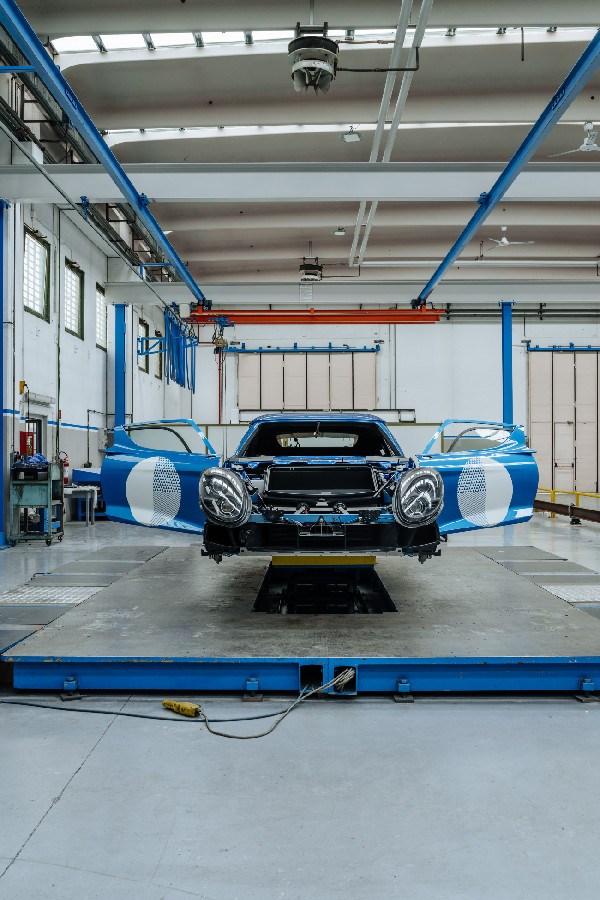 AGTZ Twin Tail: Lake Como Debut