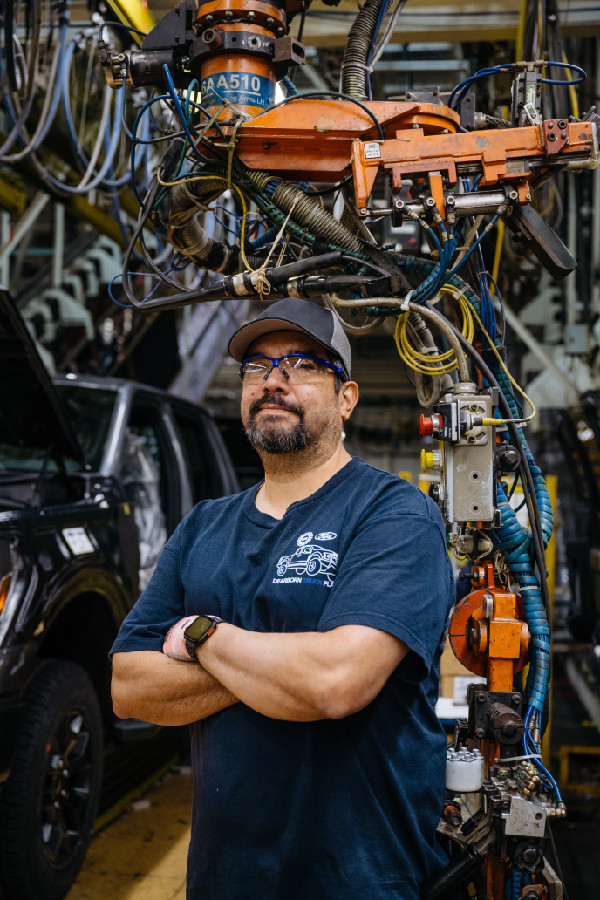 Ford Leads U.S. Auto Industry