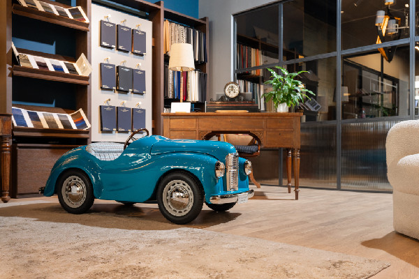 Austin Pedal Cars Collaborates with Holland & Sherry for J40 Continuation