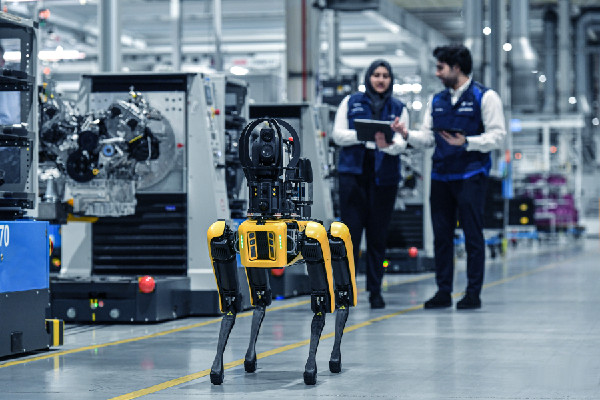 SpOTTO: BMW's Robotic Dog Innovates