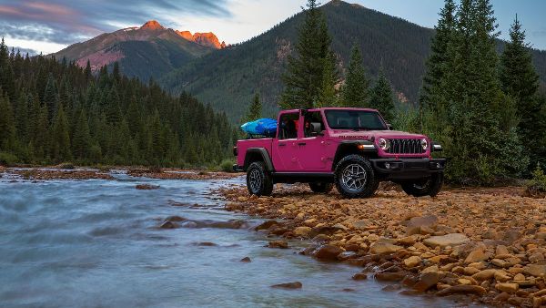 Tuscadero Color Hits Jeep Gladiator