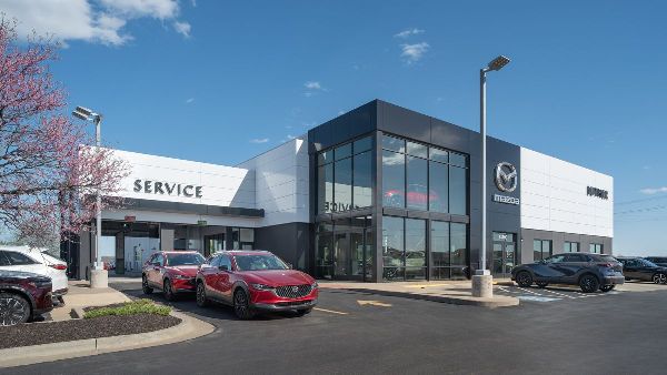 Mazda's 300th Retail Evolution Outlet Opens
