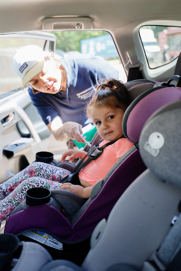 Hyundai and Lurie Children's Car Seat Safety Check Event
