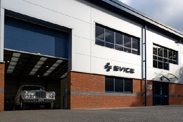 Electric Rolls-Royce Silver Shadow Revealed