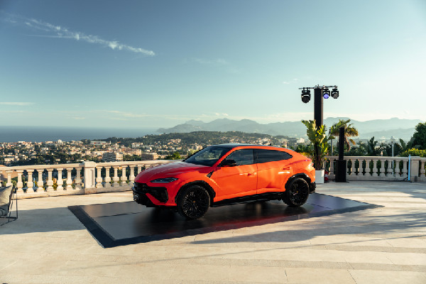 Lamborghini's Hybrid SUV Launch