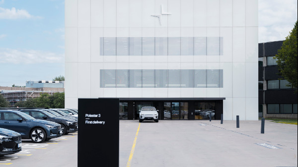 Polestar 3 SUVs Begin Global Delivery