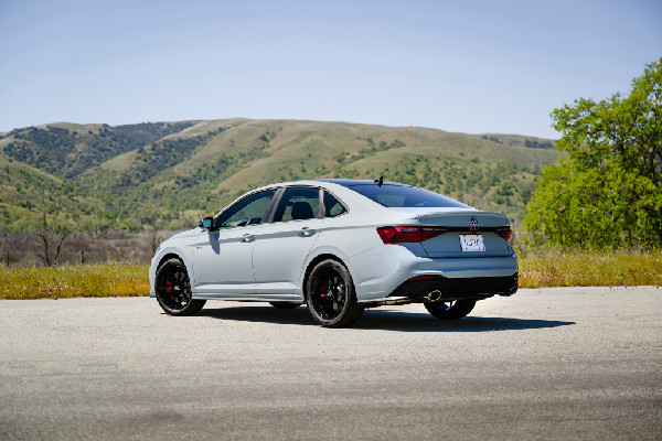 2025 Jetta & GLI: Style & Value